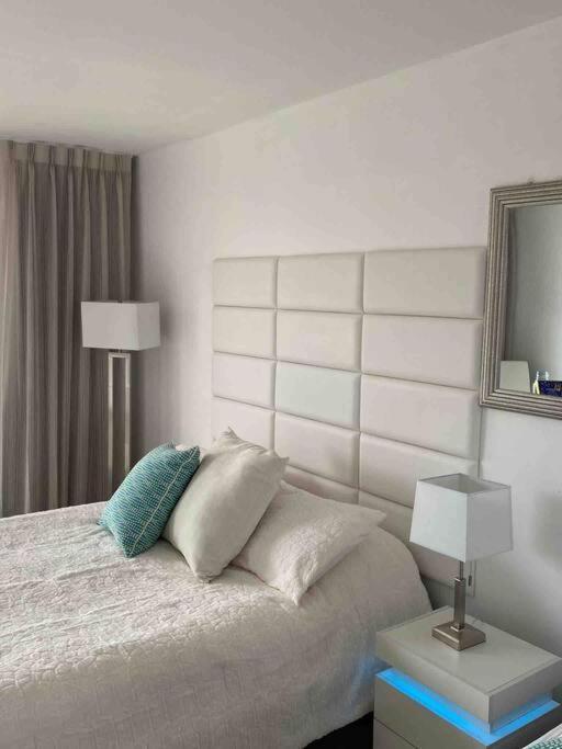 Alojamiento Con Balcon Hacia La Playa 115 Miami Beach Exteriör bild