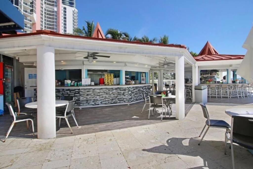 Alojamiento Con Balcon Hacia La Playa 115 Miami Beach Exteriör bild